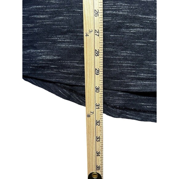 Under Armour Hoodie Shirt Men XL Gray Black Short Sleeve Fitted Lightweight - Picture 7 of 7